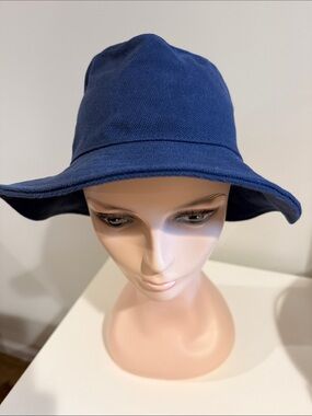 Madewell canvas bucket hat